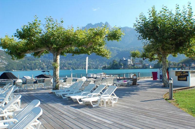 La Baie Des Voiles 3 Chambres 4 A 6 Personnes Au Bord Du Lac Plage Privee Duingt Dış mekan fotoğraf