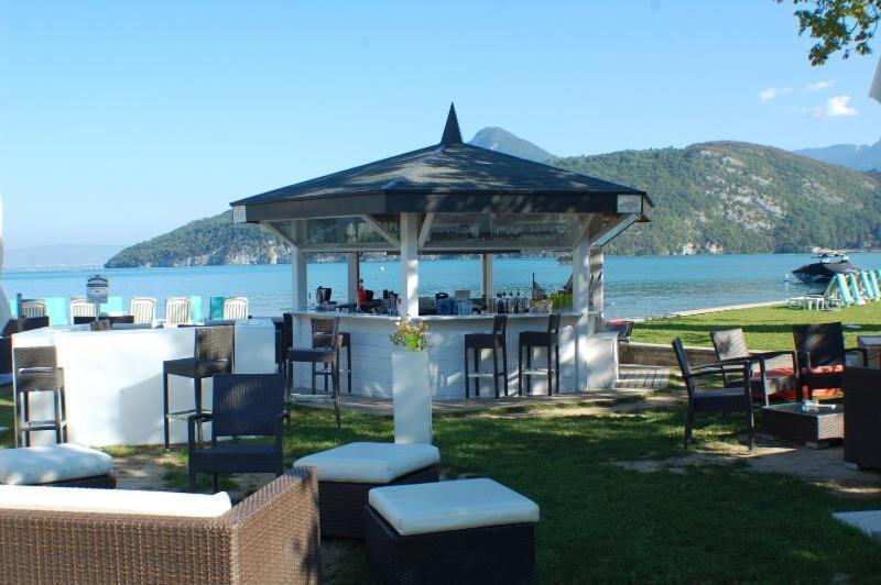 La Baie Des Voiles 3 Chambres 4 A 6 Personnes Au Bord Du Lac Plage Privee Duingt Dış mekan fotoğraf